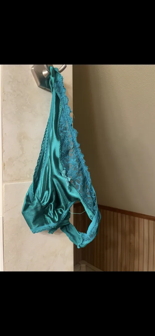 Momma and her Morning after tease :)