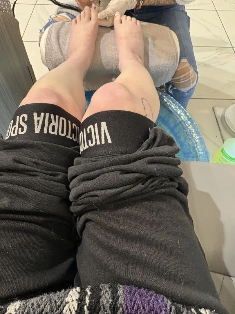 mommy just got her nails and toes redone.. ofc you’re paying 