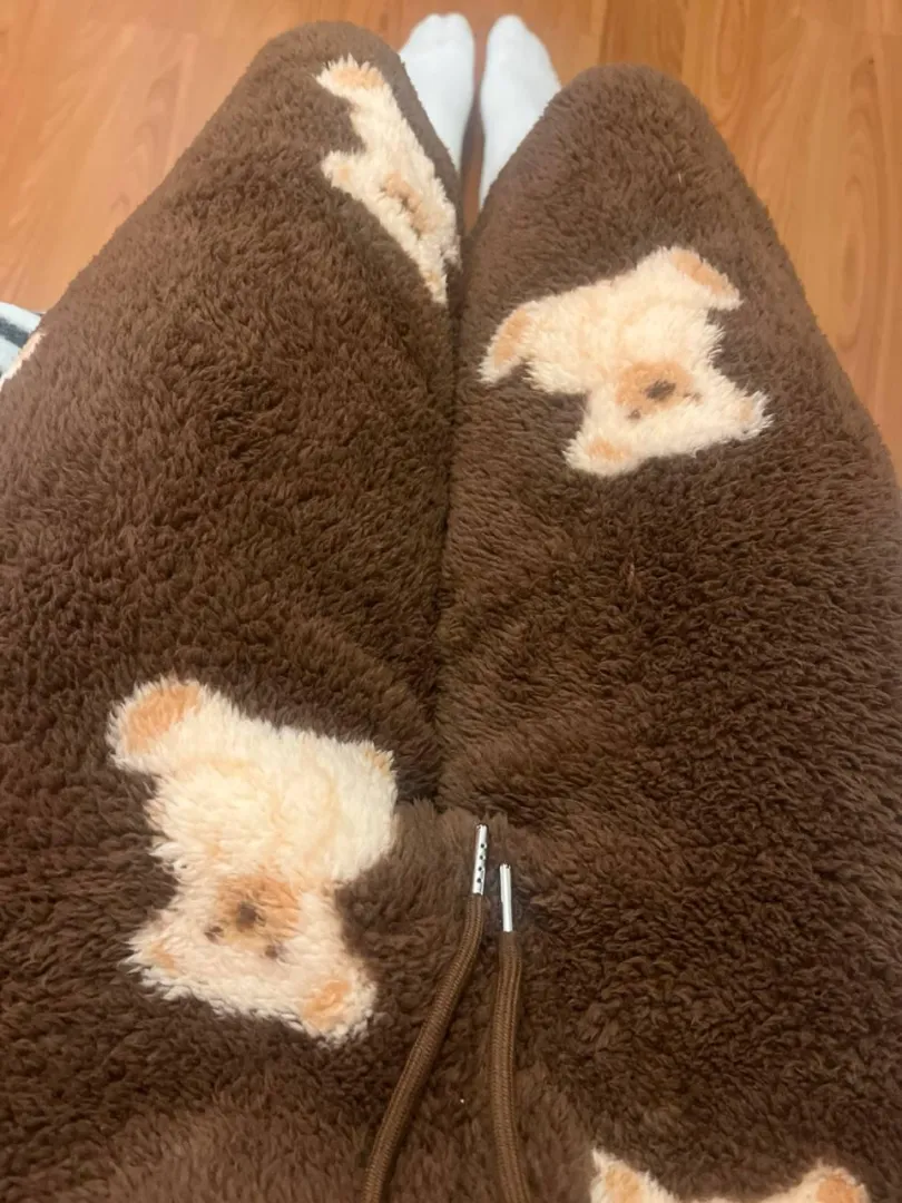 Mommys pjs are soo stinky hot rn. Which fleece puppy will give me new ones?