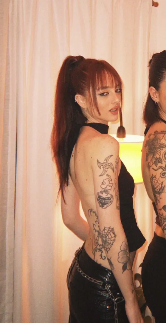 Mood activated, need someone who can host lol lnstgrm: //lunarumes,.