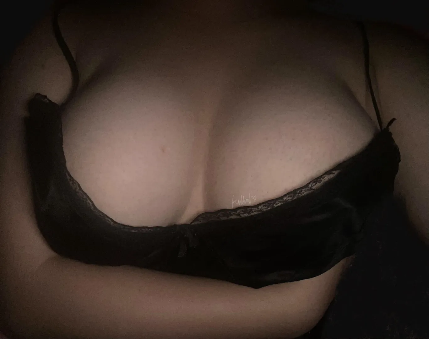 morning happy feb :3