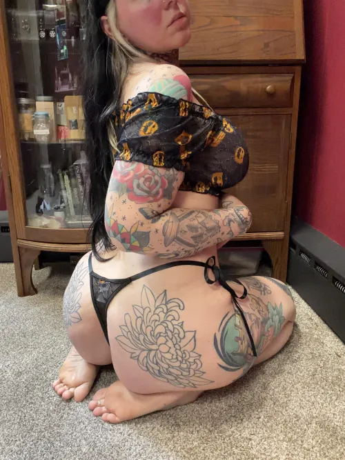 My ass swallows panties