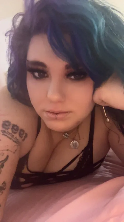 My bed feels so lonely tonight