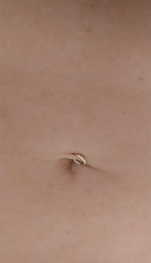 My belly button isn’t just a detail… it’s a trap you willingly fall into