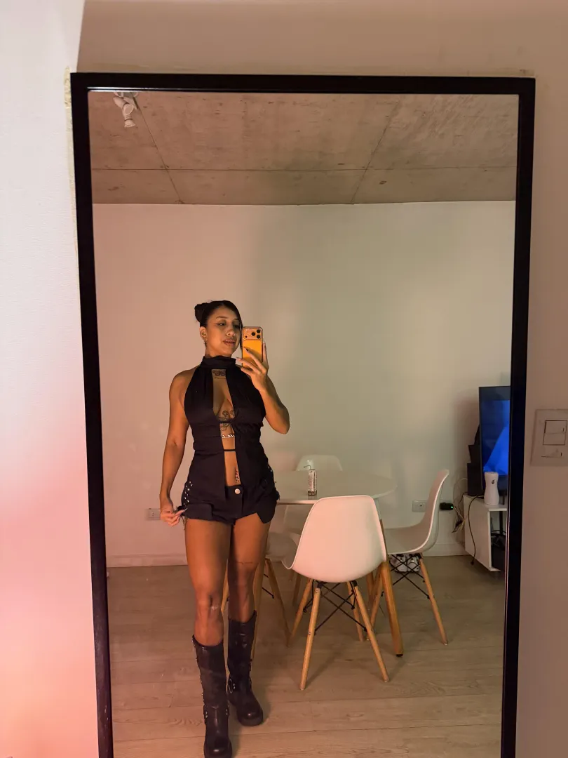 My boobs are big and natural! suscribe to check it