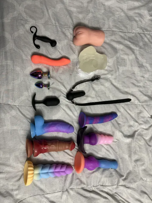My collection ( I’m wearing my cage and a plug)