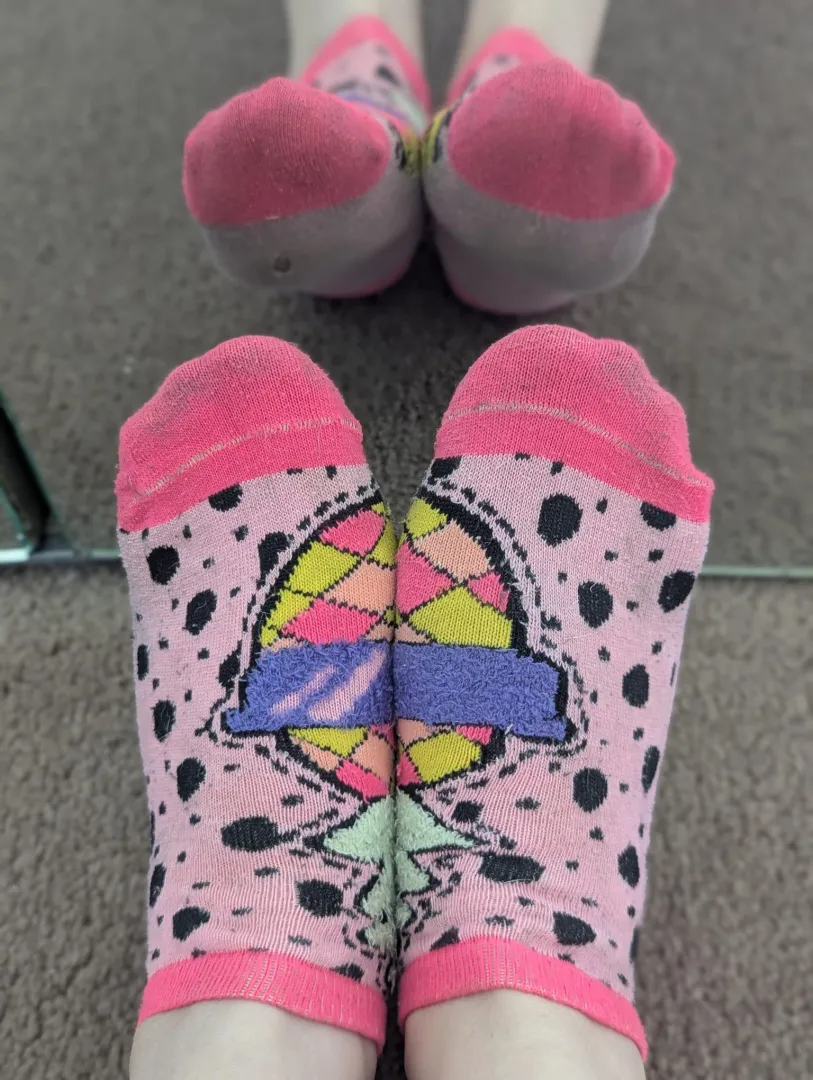 my colourful pineapple!  size 7.5