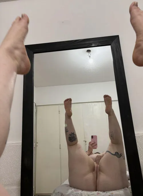 My ex told me to do squats to lift my ass less. Do mature men love heavy, jiggly backsides? Y or N?