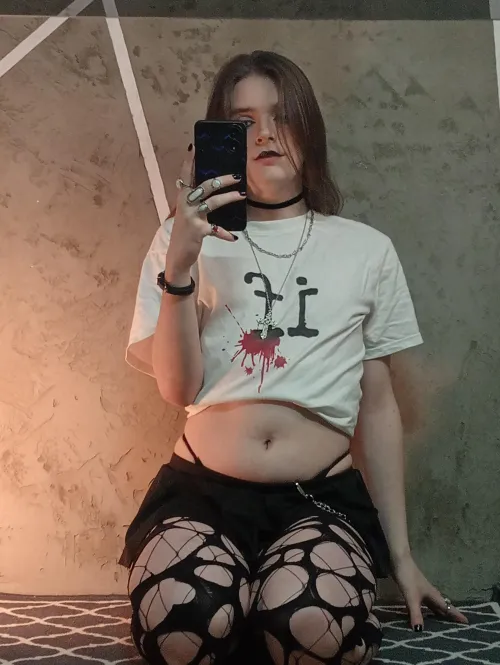 My fantasy is to have lots of ppl to touch my tummy all the time 