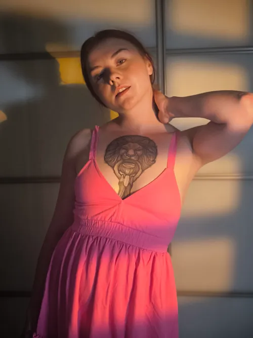 My figure looks irresistible wrapped in this dress