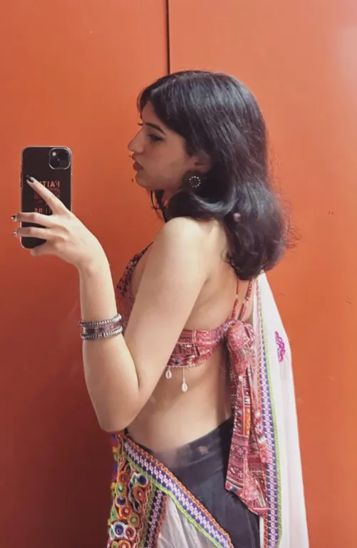 My gf would love to see you guys do a cum tribute for her . Who is down ??