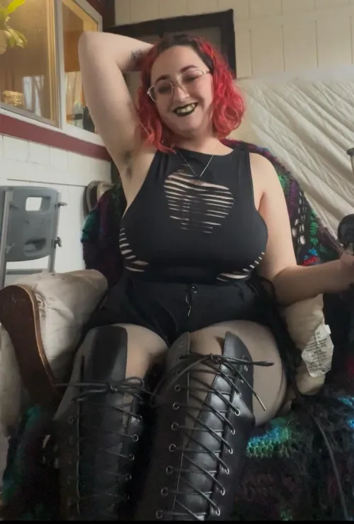 My hairy armpits are perfect