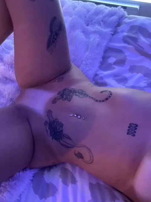 My nasty pussy is caliing you, are you free to come over tonight?