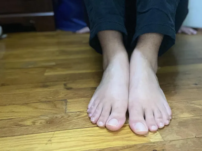 My toes are ready for fun