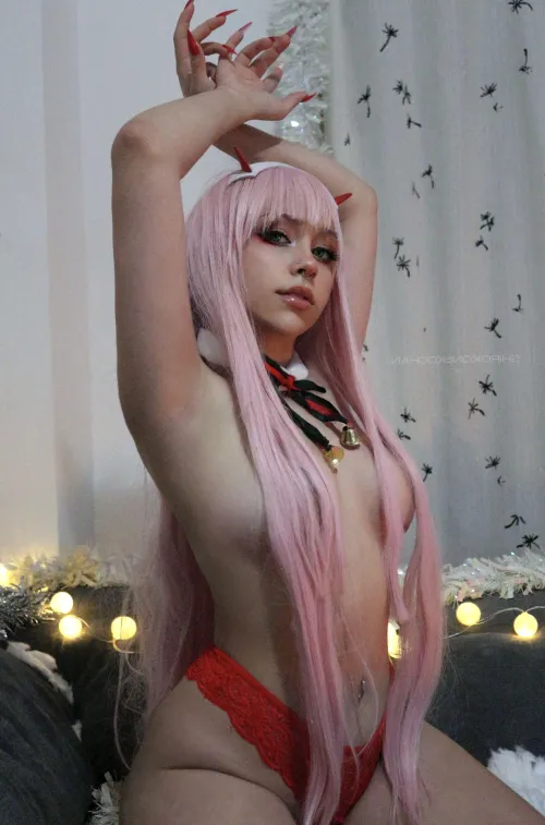 My Zero Two cosplay (Shirokoneko)