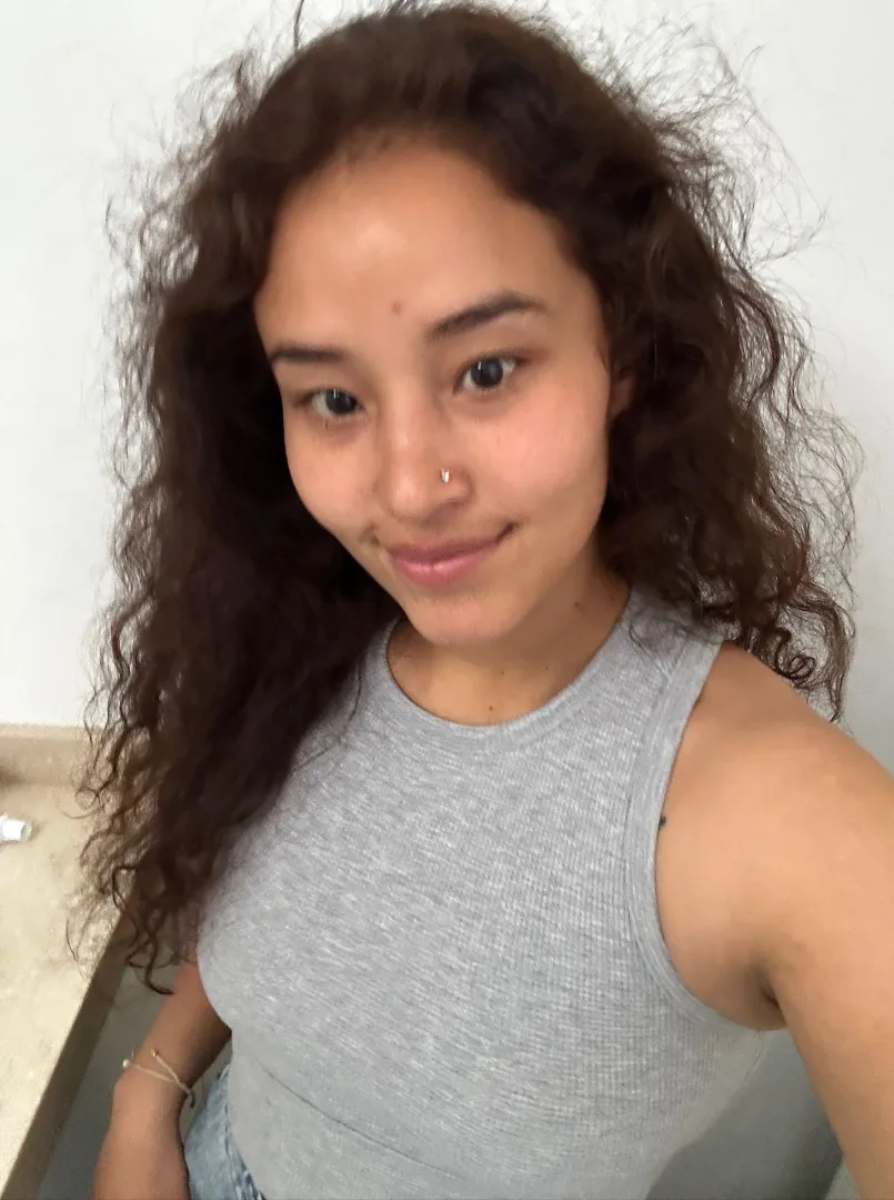 Natural freckled peruvian cutie [Return our 3p Tools/Apps]