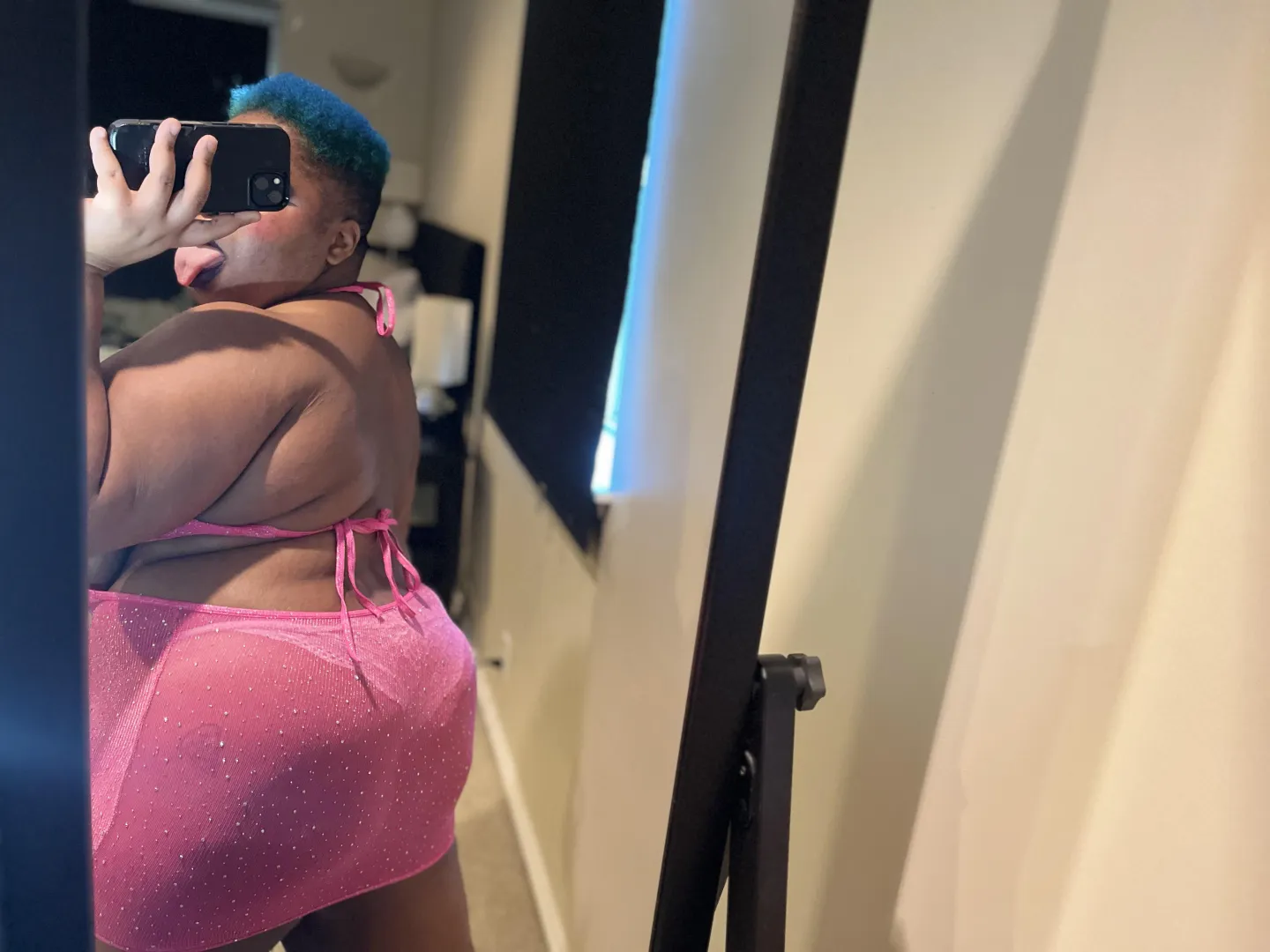 NB25 Needing hung daddy TLC