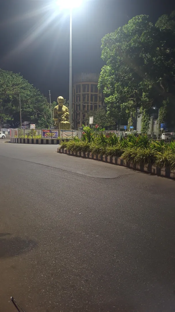 Near Medical clg trivandrum aduth arelum ondo m23