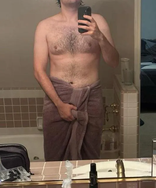 Need a hairy bro to hmu