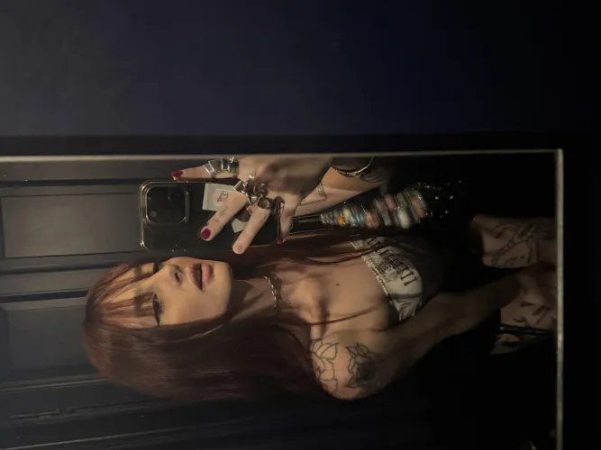 Need a host asap hmu on teIegraam: ,.lunarumes.'