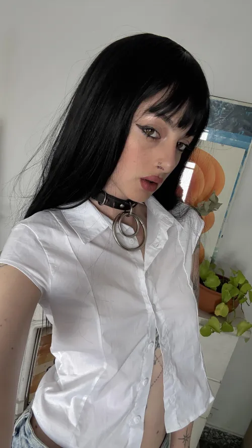 Need a host tnight, kindaa horny n sipping lmao..