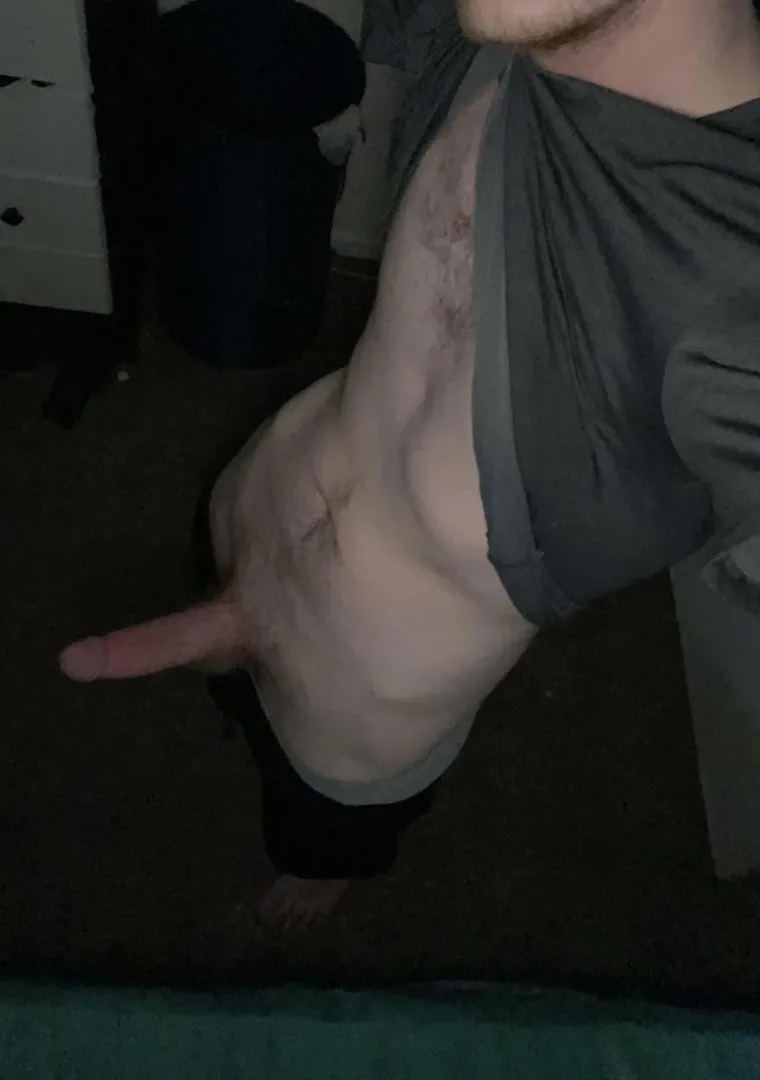 Need a Nerdy Older Woman to play with me