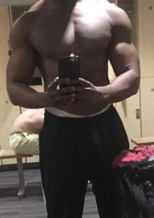 Need a sub who’s masc in the streets, bitch in the sheets