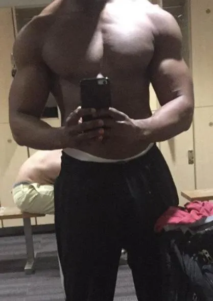 Need a sub who’s masc in the streets, bitch in the sheets