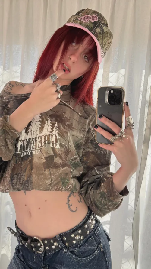 need someone that can provide hosting - go lg for real chat:.Iunaromes'.