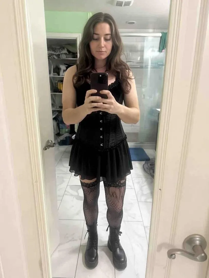 Need to be tied up tightly and humiliated