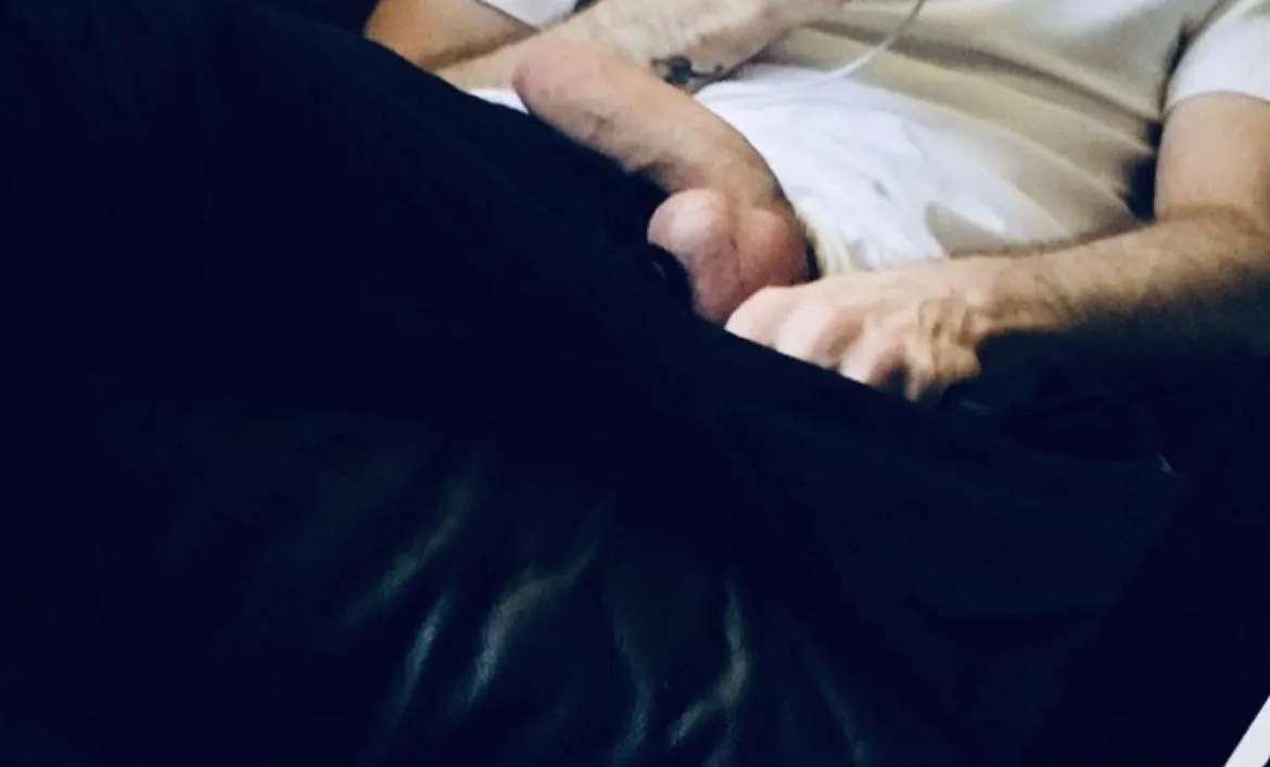 N*gger holes are the tightest dm open