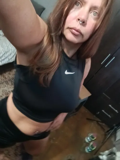 nike sport bra looks the best on me