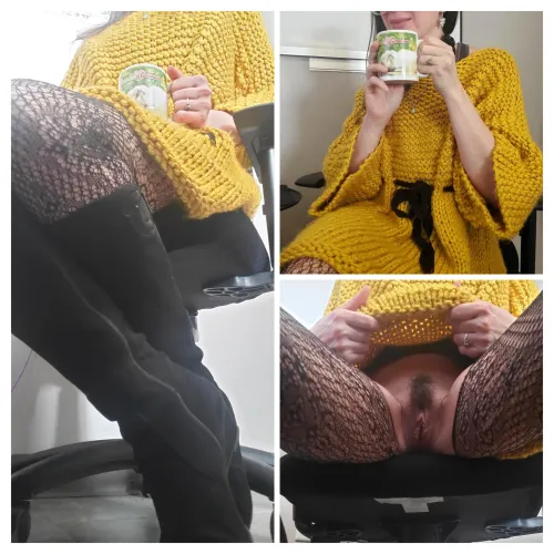 No panties today in the office