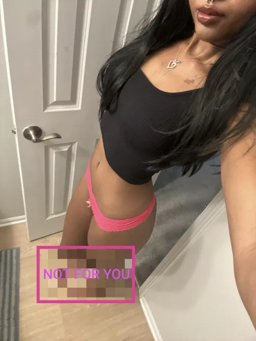 No you can’t see my white toes loser