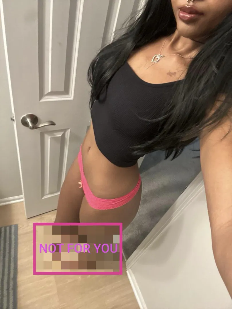 No you can’t see my white toes loser