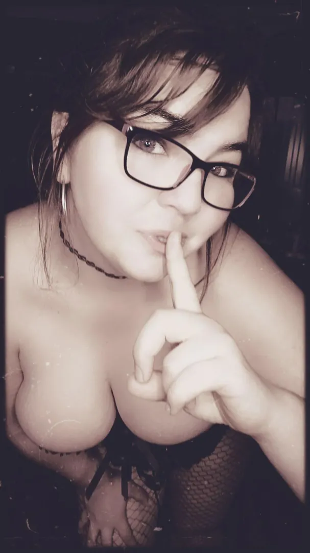 Nobody needs to know your House Cleaner is watching your married cock stroke for me ;)