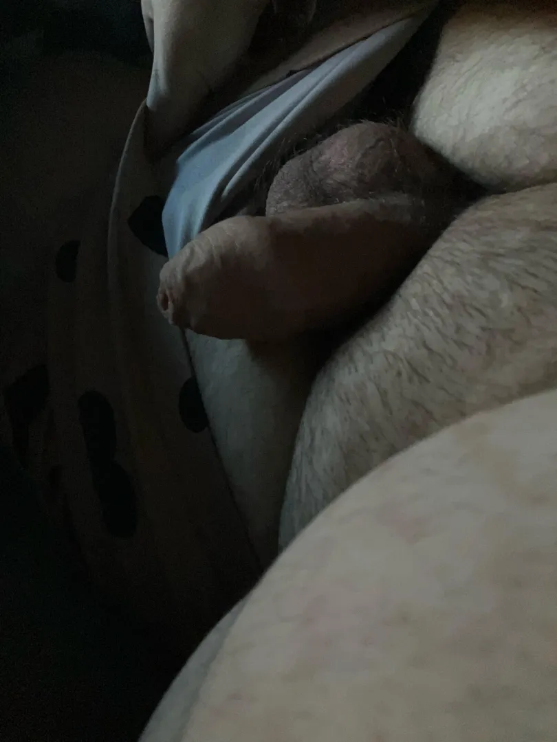 Noch jemand wach und bock ihn komplett hart zu machen?