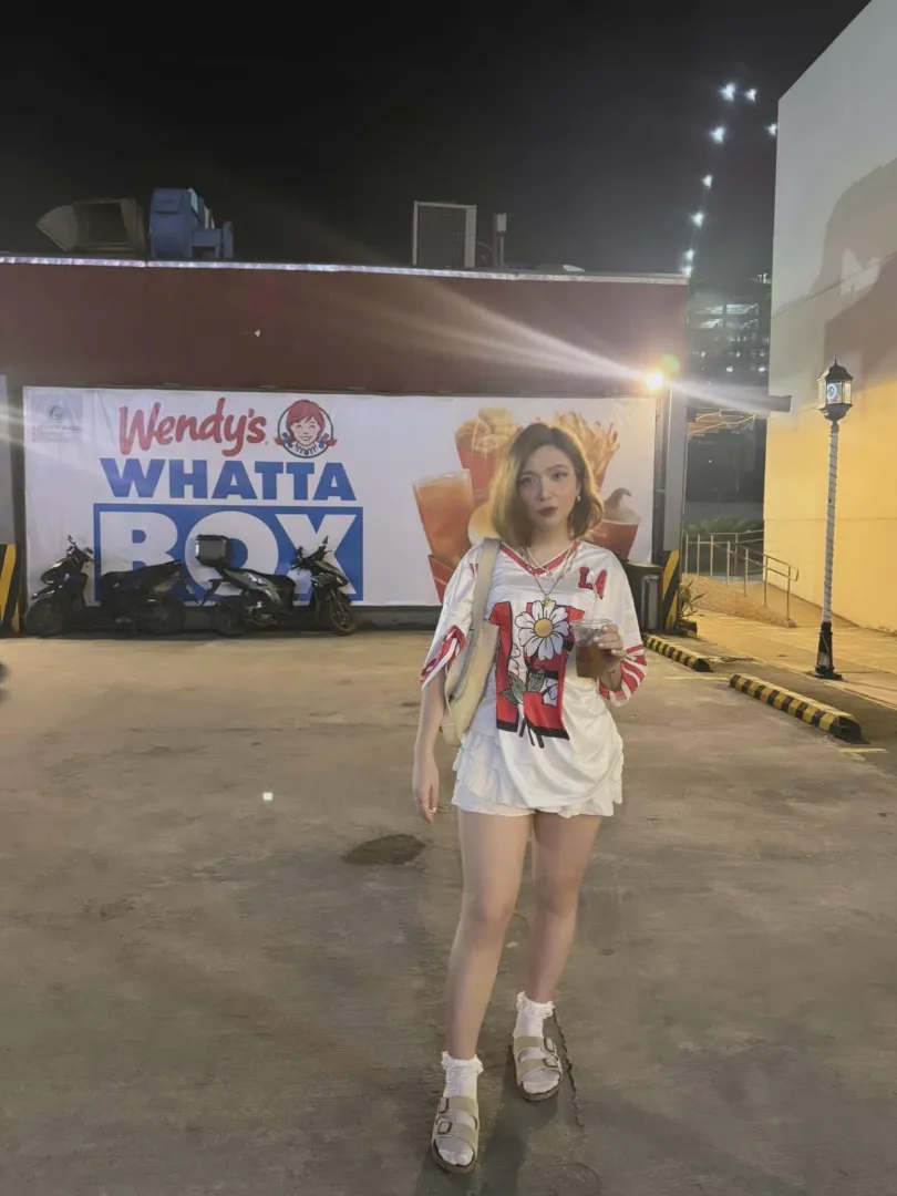 not a thirst trap. i just look like this 