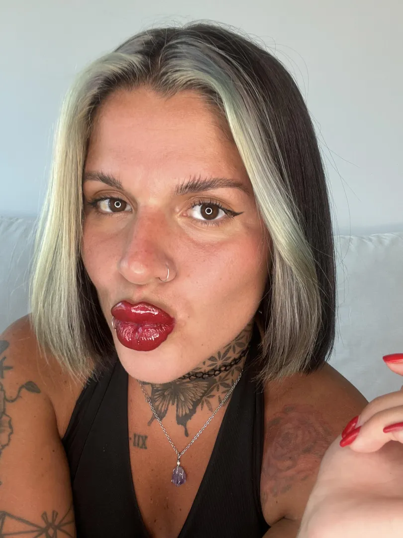 Nothing beats juicy red lips