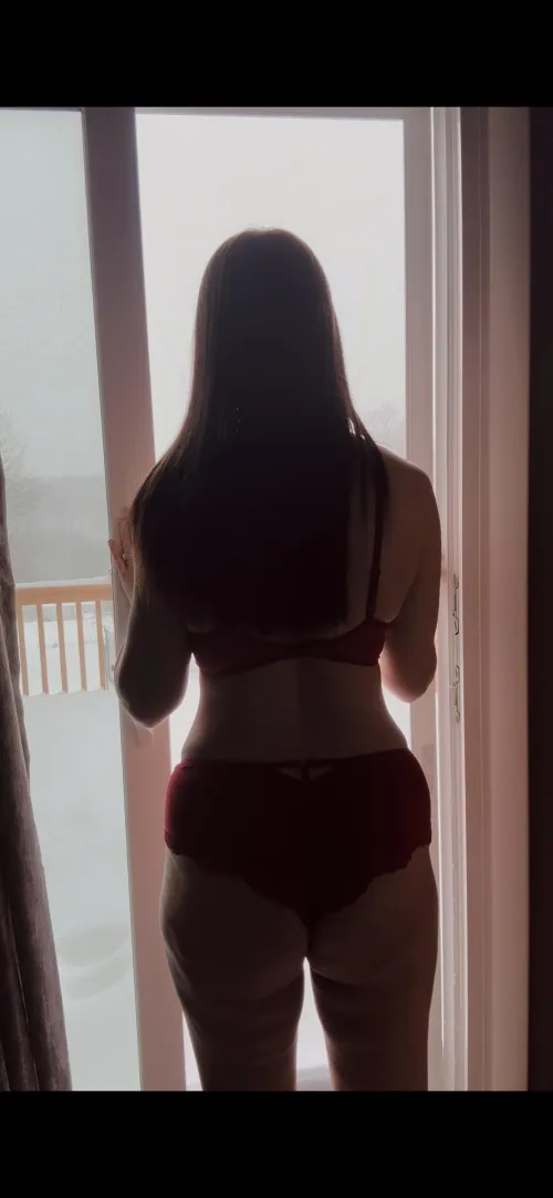 Now featuring snow play videos after hours ❄️❤️