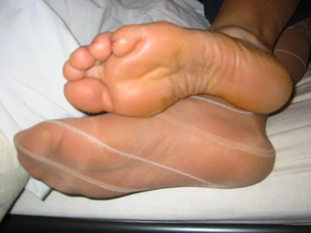 nylon feet