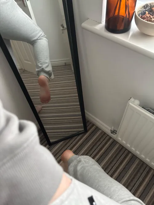 Obey and let me drain your wallet hmu