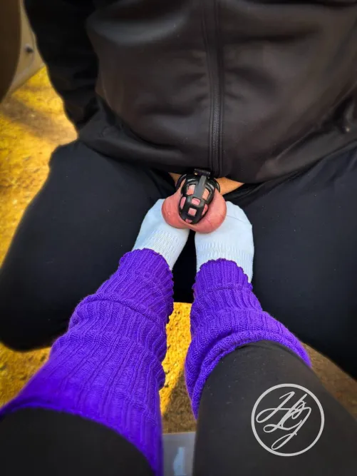 [OC] teasing hubby outdoors at the Pont 