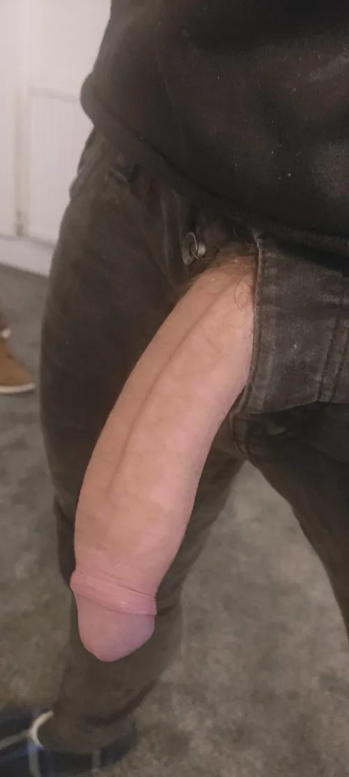 Off to pub … wanna go toilets