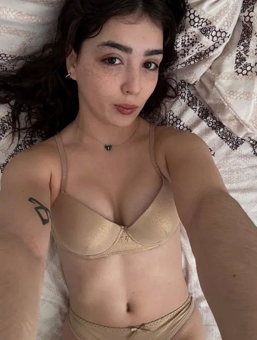 Okay so yeah I'll let you decide If you can cheat on your wife for me, here's my front view, I know I'm flat, vrgn and anti social but Is there a chance of you cheating on your wife for someone like me?.. be honest