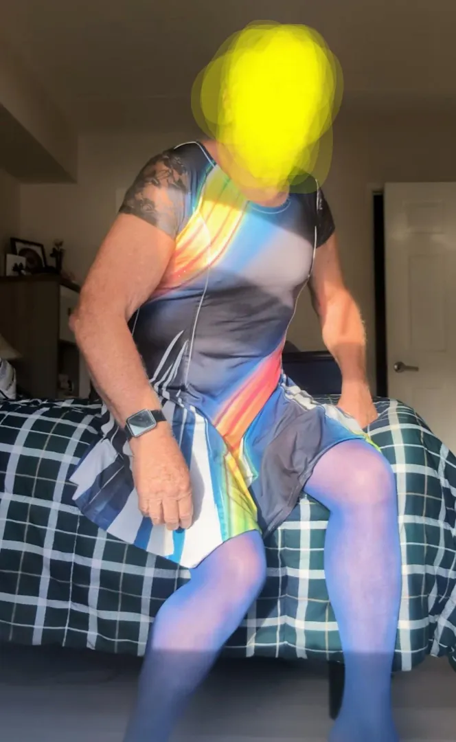 Old crossdresser looking to provide cleanup. Front door, back door, male or female