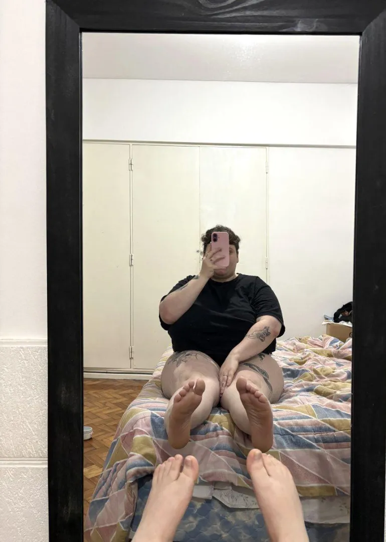 One word vibe check = nudes hitting your line tonight