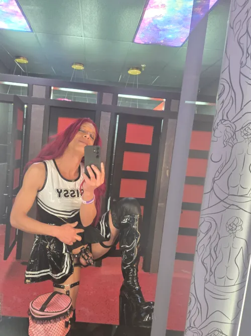 ON-GTA-looking for other passible girls for friendship and heading out for fun!