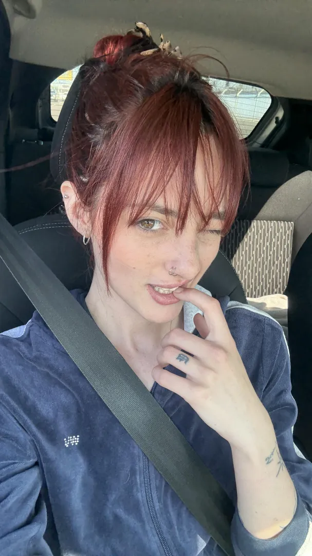 Only looking 4 local fun, no long chats - lnstrgm: Lunabowtie