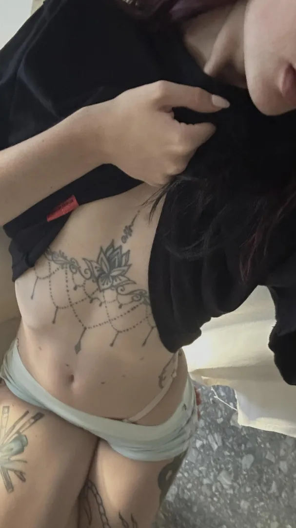 Only looking for local (Portland) fun, no long chats - hit lg instead:.Iunaromes'.